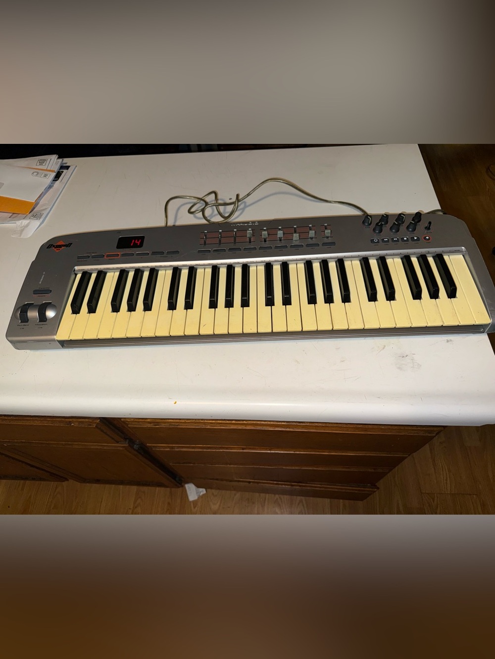 M-Audio Oxygen 49 USB Midi Keyboard Home Recording Studio Gear.